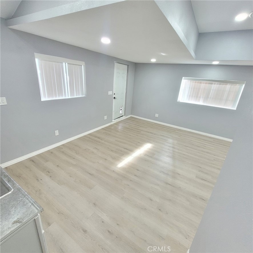 5651 Radford Avenue - Photo 42