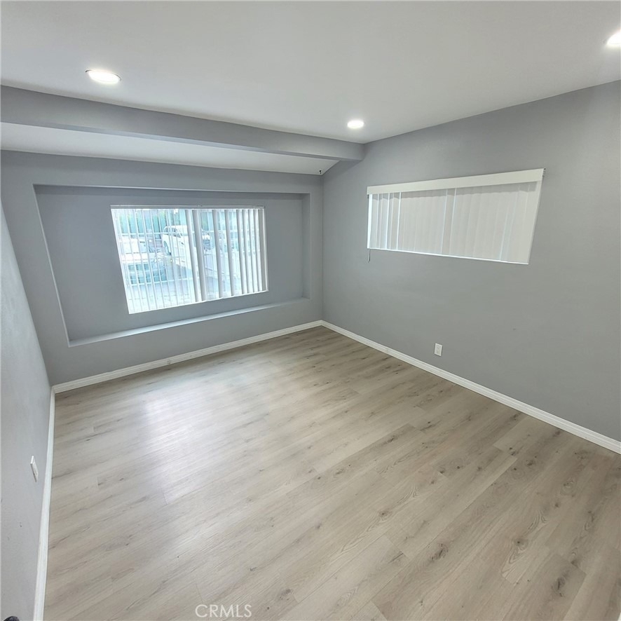 5651 Radford Avenue - Photo 17