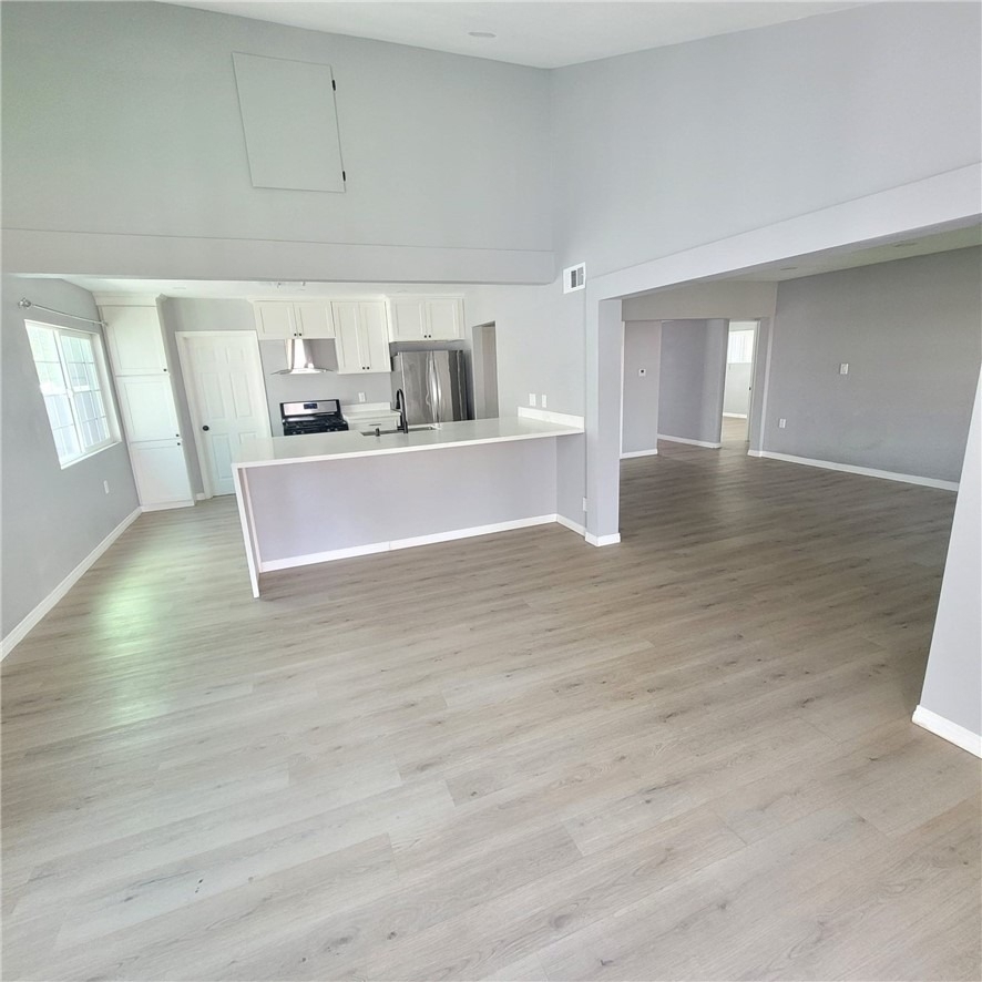 5651 Radford Avenue - Photo 32