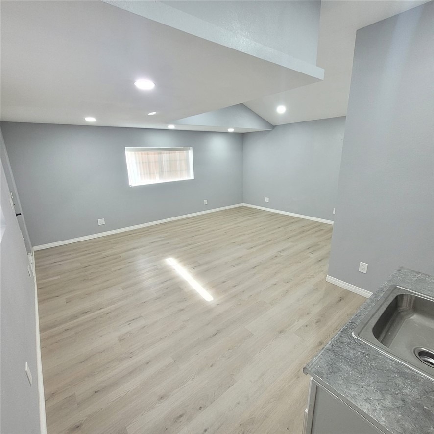5651 Radford Avenue - Photo 41
