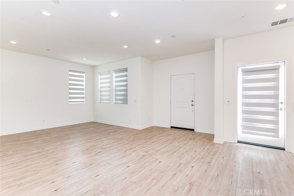 14022 Bay Street - Photo 7
