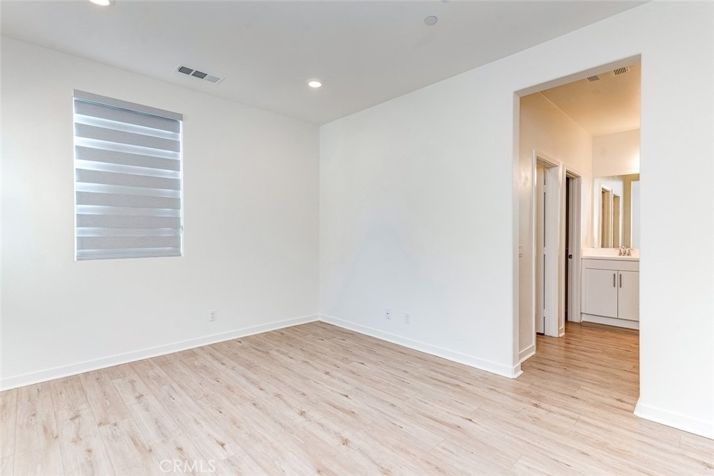 14022 Bay Street - Photo 16