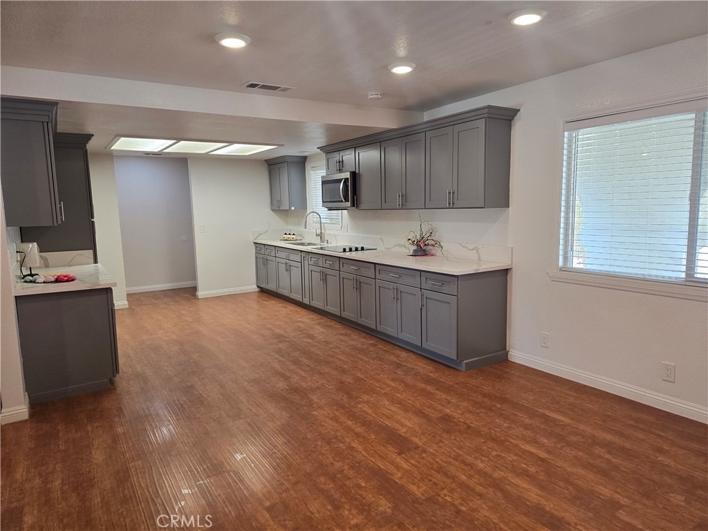 7215 Lyons - Photo 5
