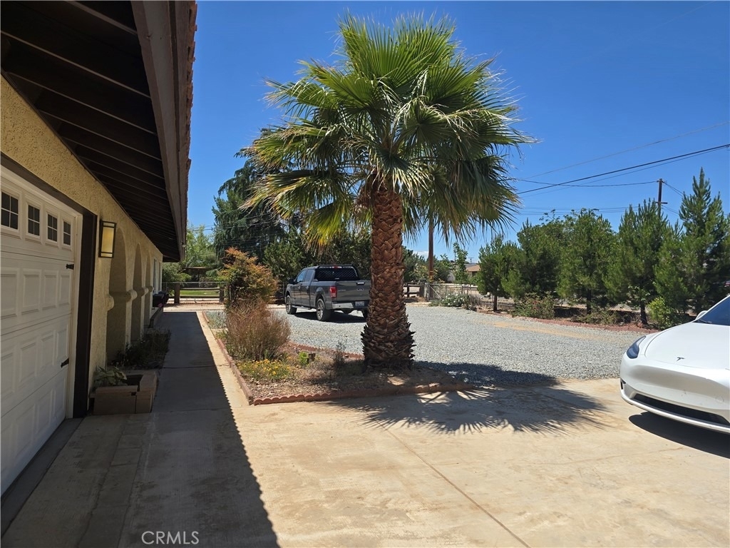 7215 Lyons - Photo 1