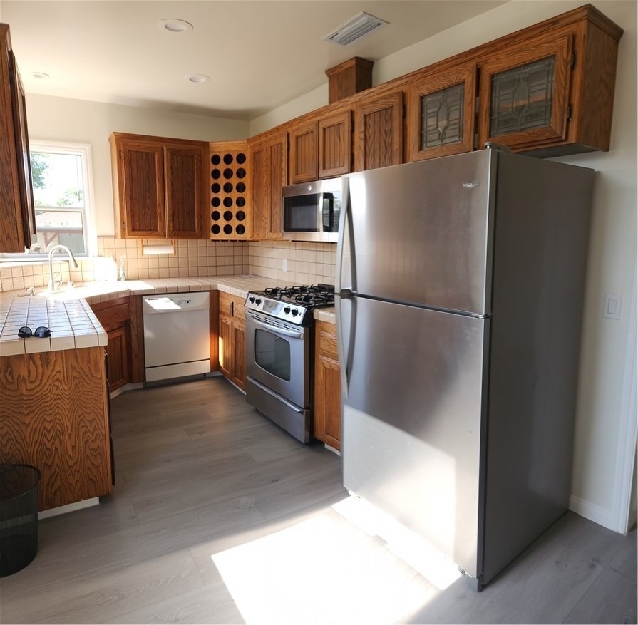 1310 Mayflower Avenue - Photo 14