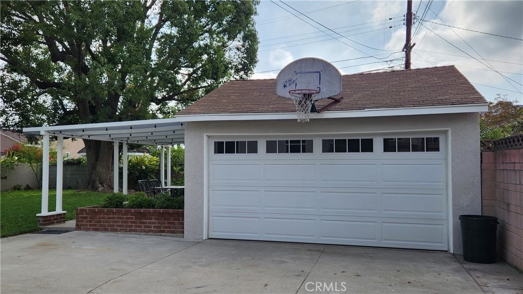 1310 Mayflower Avenue - Photo 9