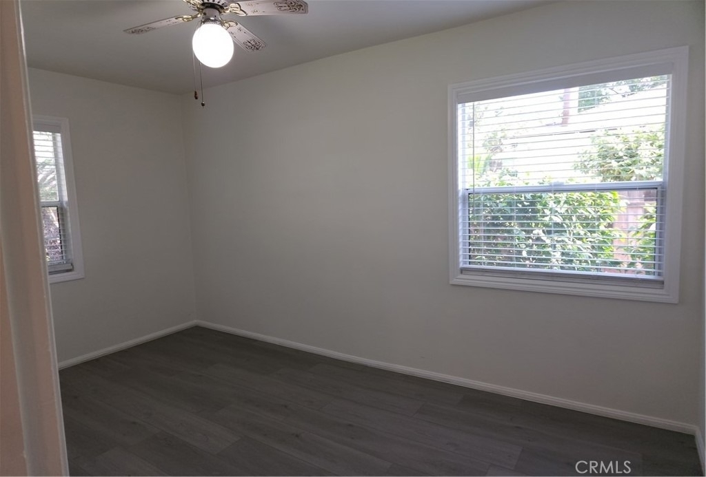 1310 Mayflower Avenue - Photo 20