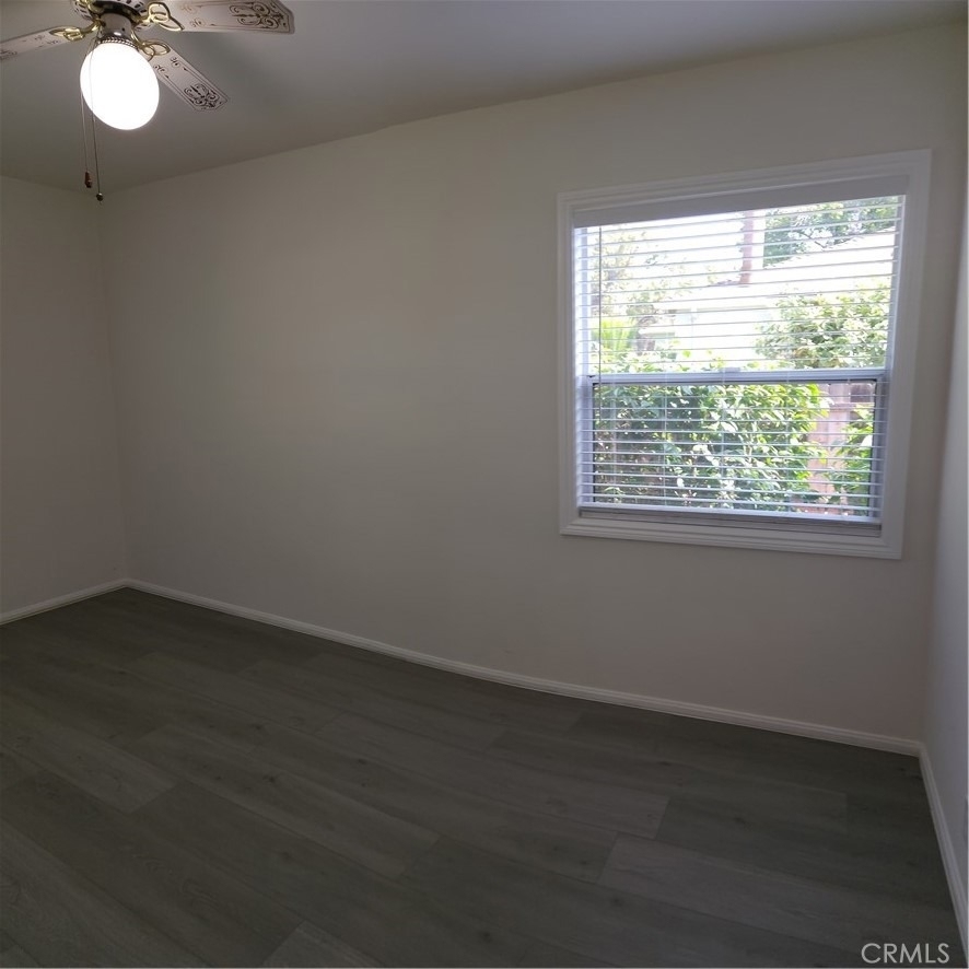 1310 Mayflower Avenue - Photo 19
