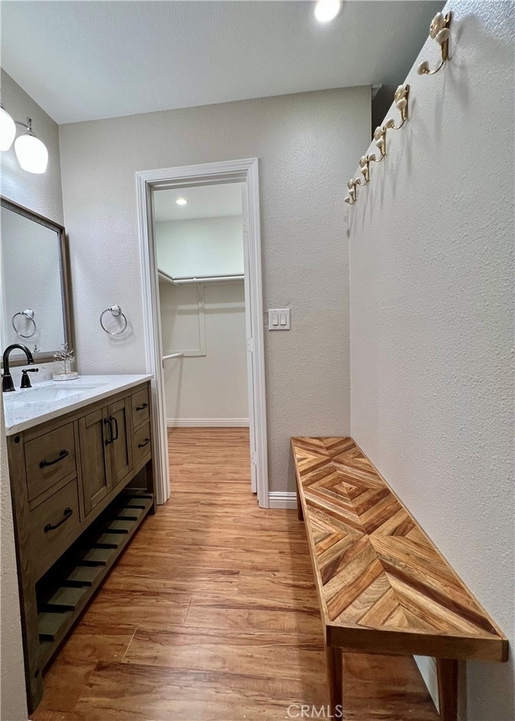 247 Streamwood - Photo 11