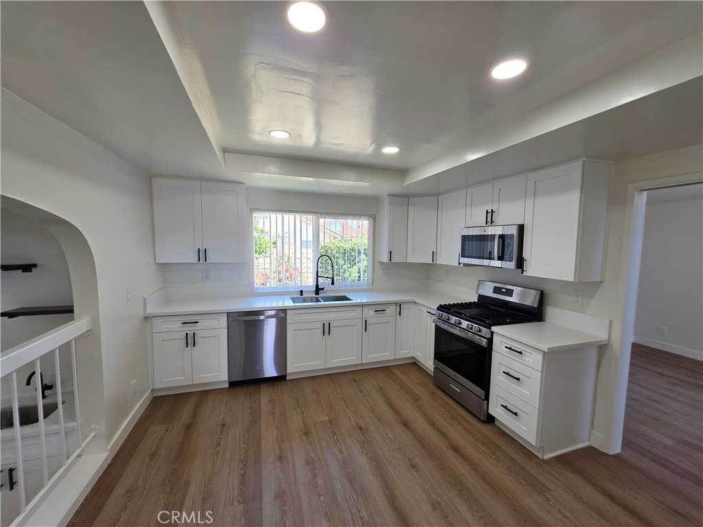 8831 Sailport Drive - Photo 9