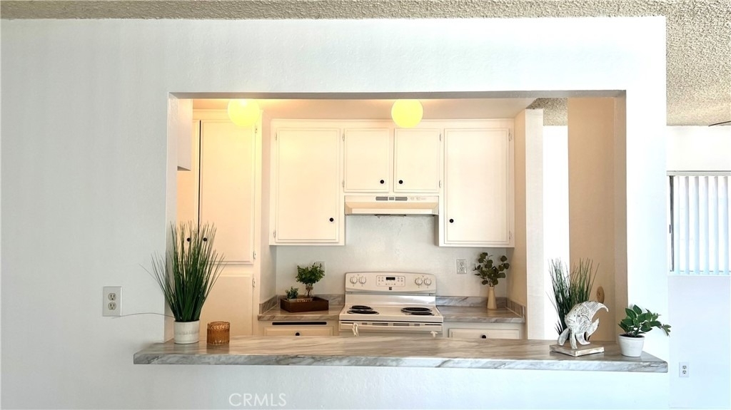 338 E Meats - Photo 14