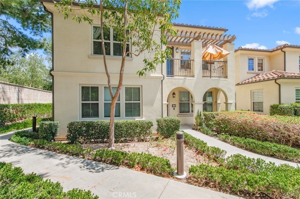 166 Coralwood - Photo 2