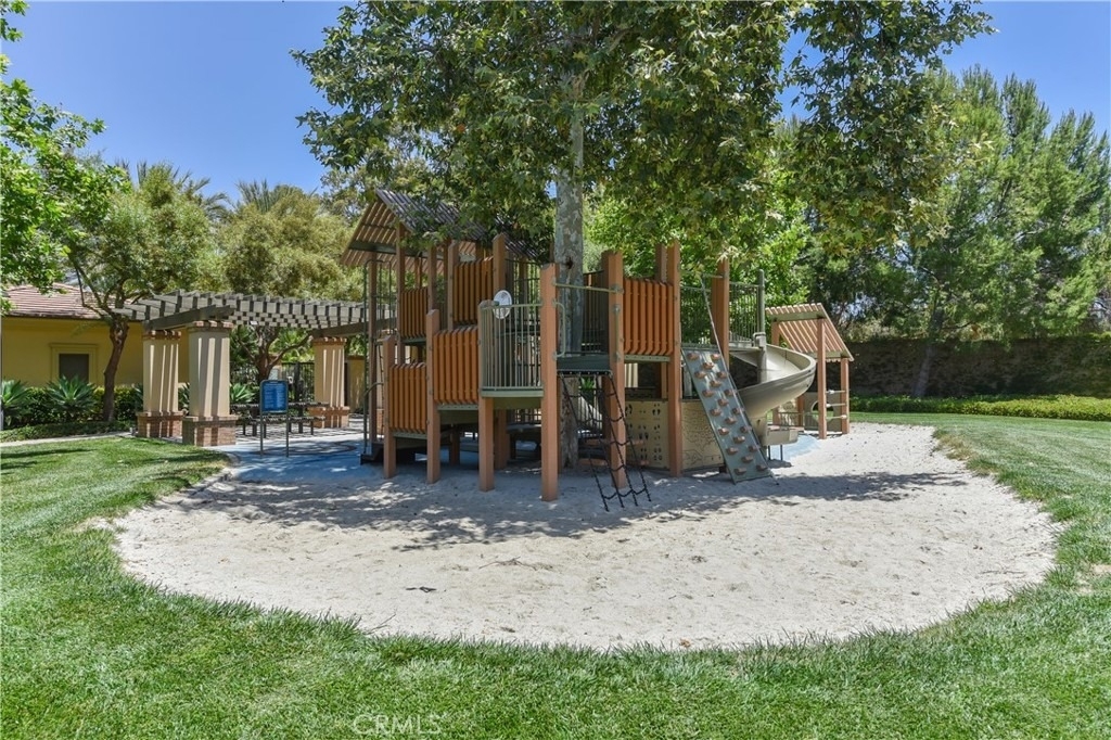 166 Coralwood - Photo 31