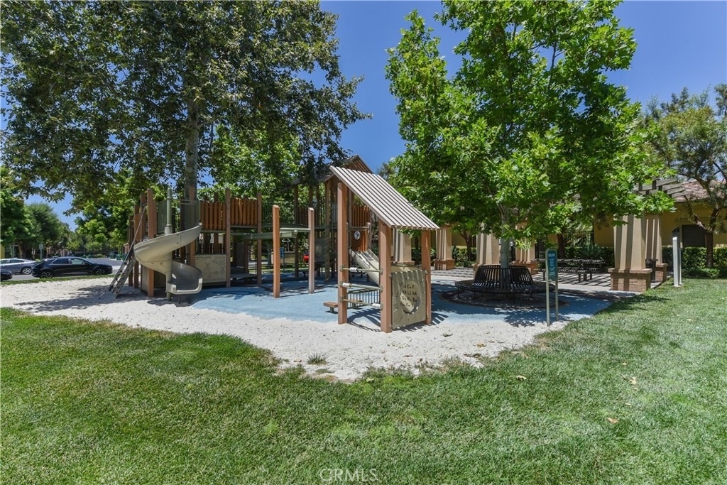 166 Coralwood - Photo 29