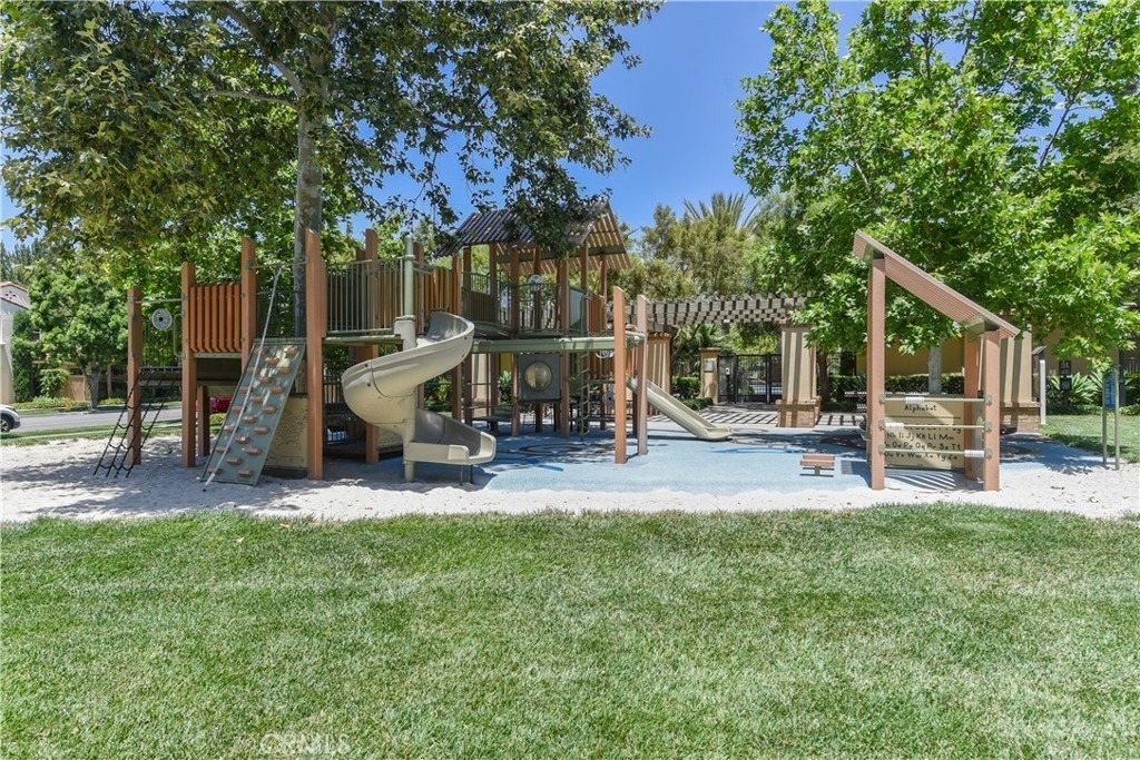 166 Coralwood - Photo 30