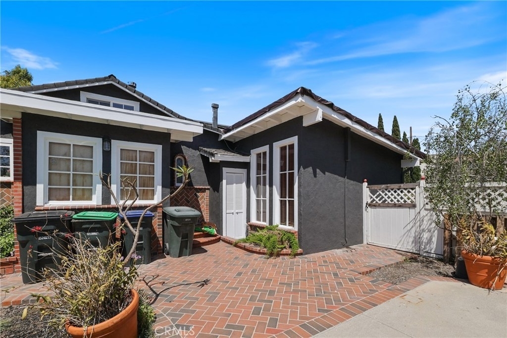 2642 Westminster Place - Photo 4