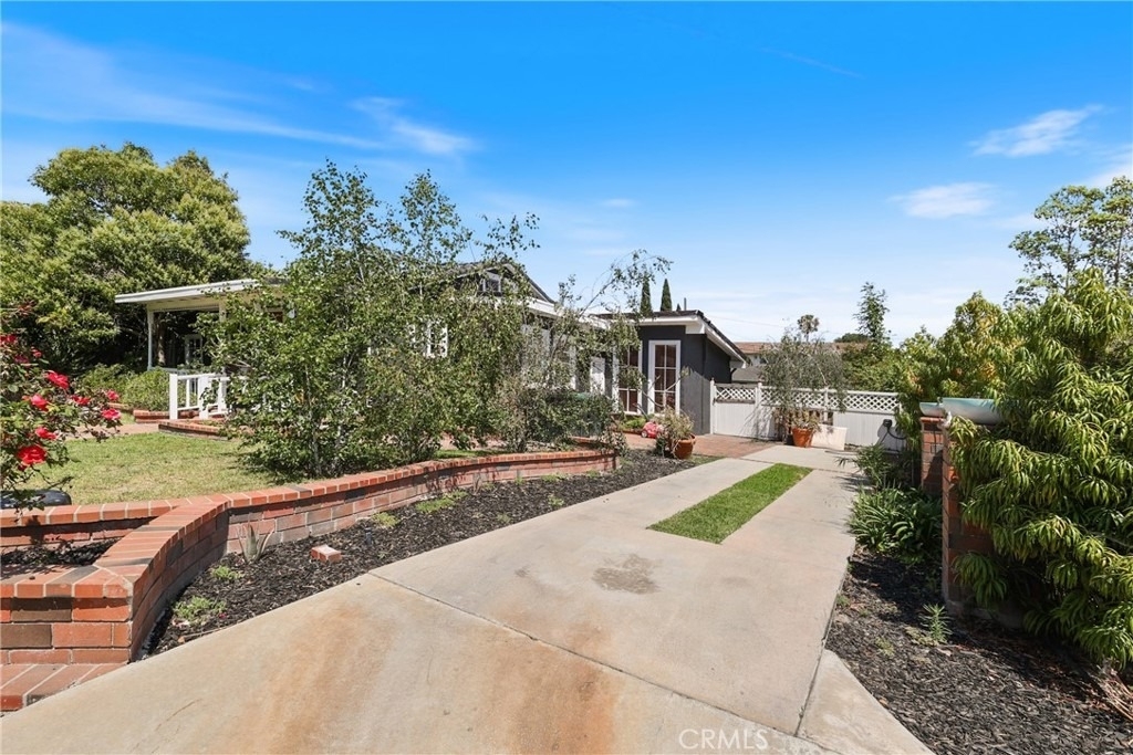 2642 Westminster Place - Photo 3