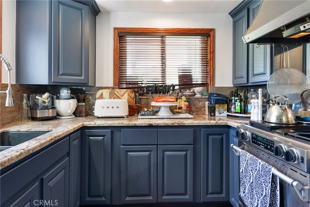 2642 Westminster Place - Photo 12