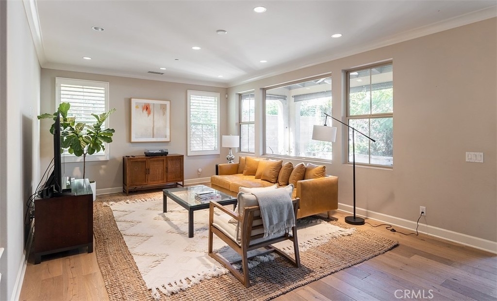 70 Somerton - Photo 1