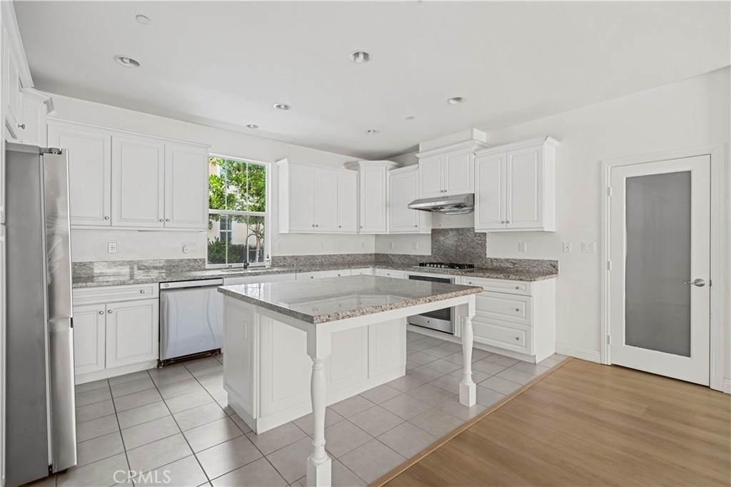 217 Wicker - Photo 15