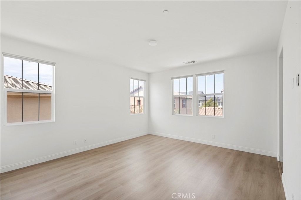 217 Wicker - Photo 34