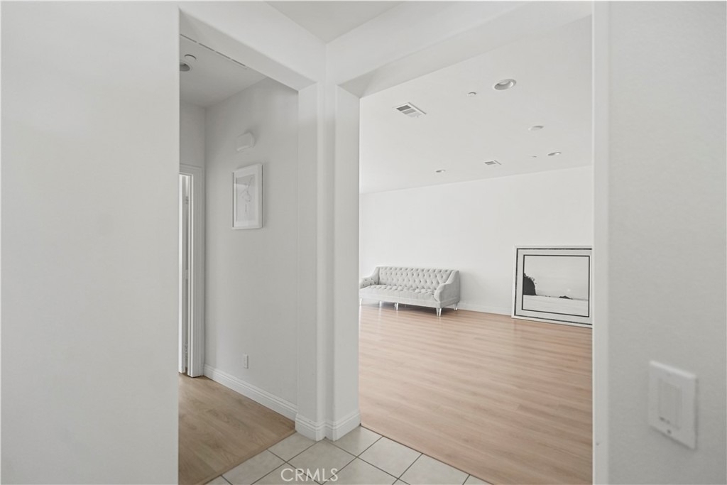 217 Wicker - Photo 18