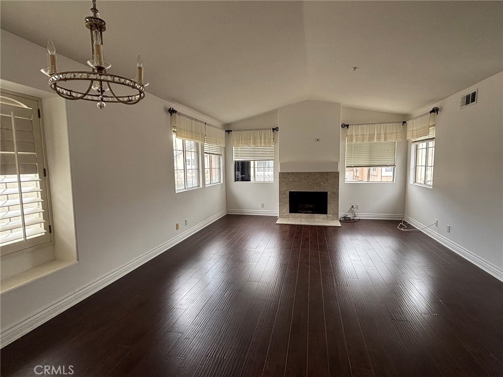3 Cambria - Photo 2