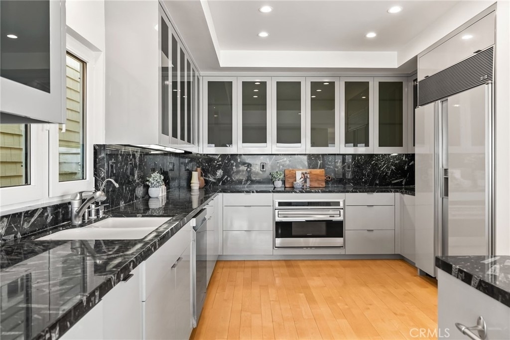1554 E Oceanfront - Photo 11
