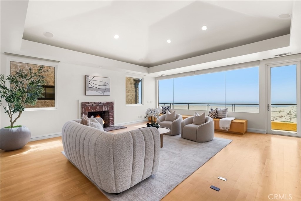 1554 E Oceanfront - Photo 3