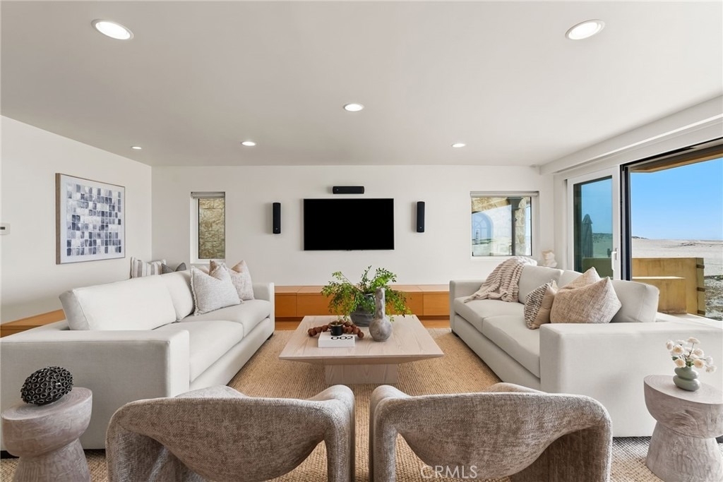 1554 E Oceanfront - Photo 7