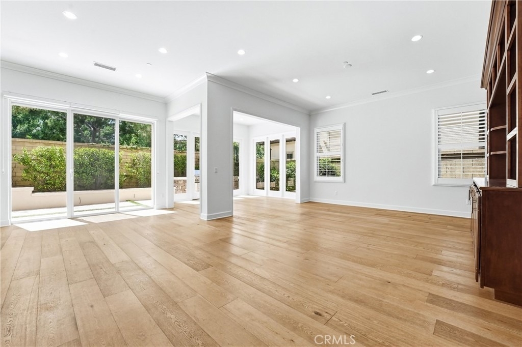 62 Thornapple - Photo 3