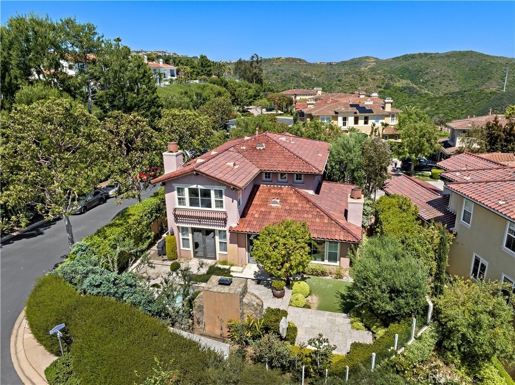 16 Sunset Cove - Photo 0