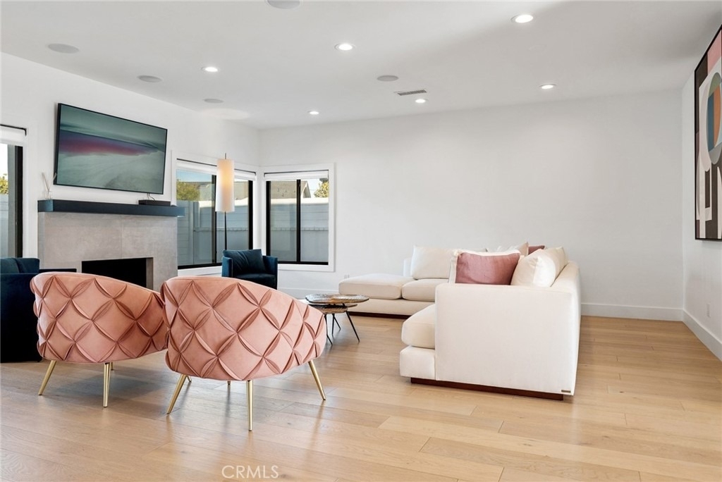 2402 Orchid Hill Place - Photo 3