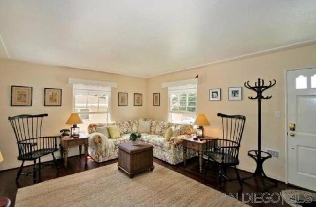 307 Rosemont - Photo 2