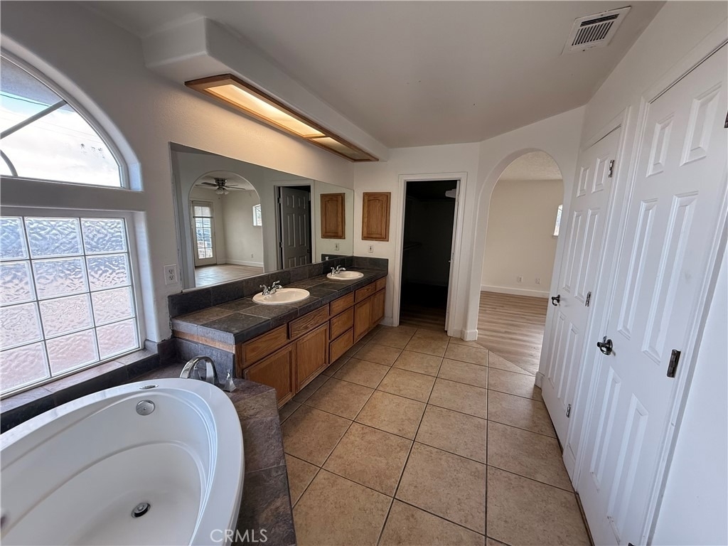 4315 Snow Line - Photo 8