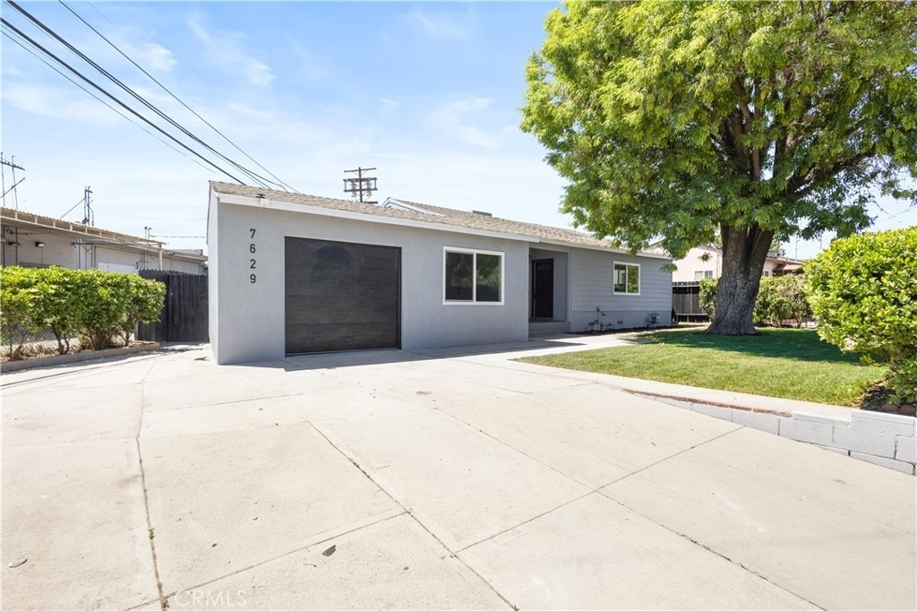7629 Arcola - Photo 1