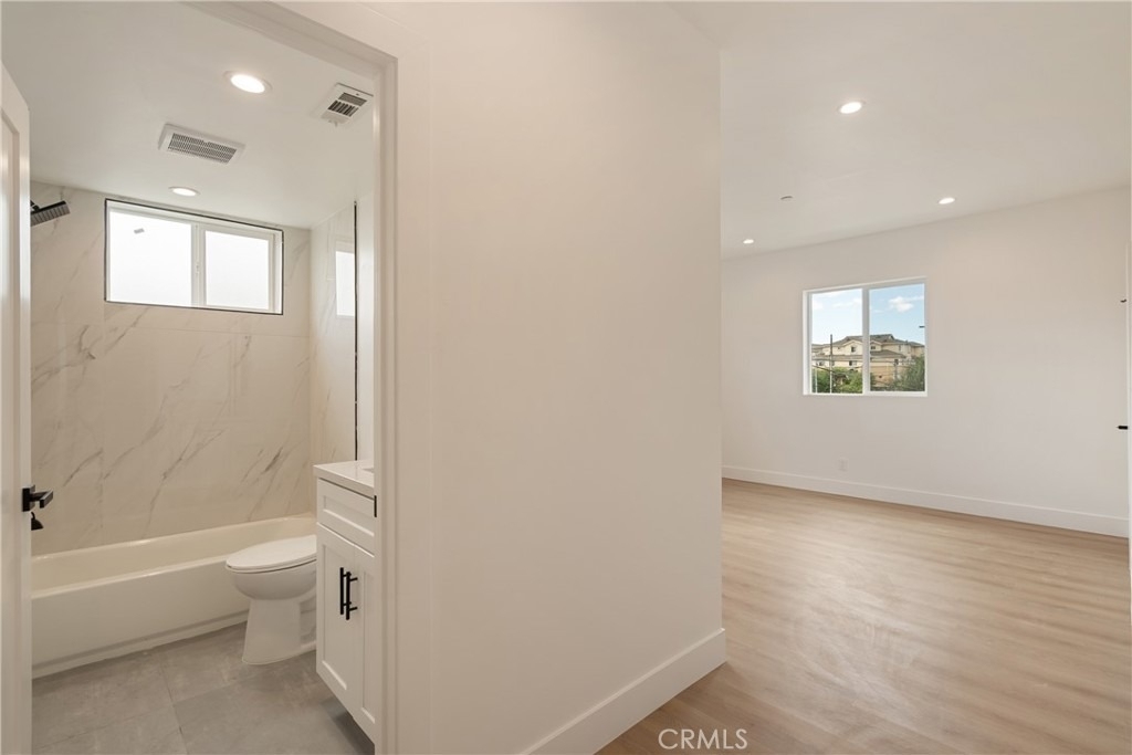 2843 Folsom - Photo 32