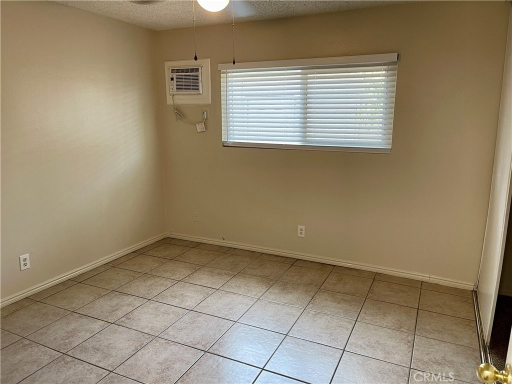2064 Evergreen Street - Photo 9