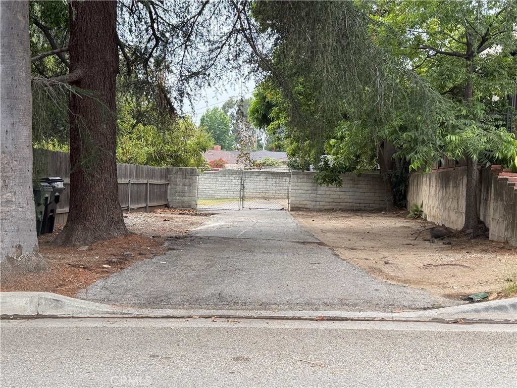 511 Mariposa Avenue - Photo 21