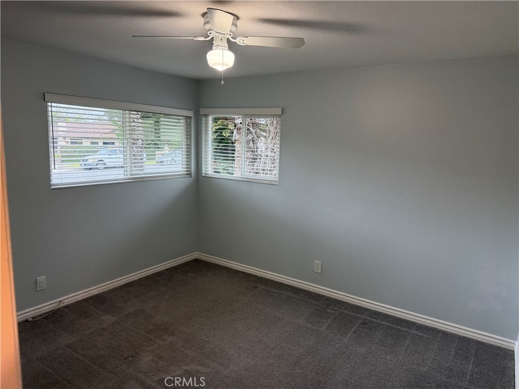 511 Mariposa Avenue - Photo 12