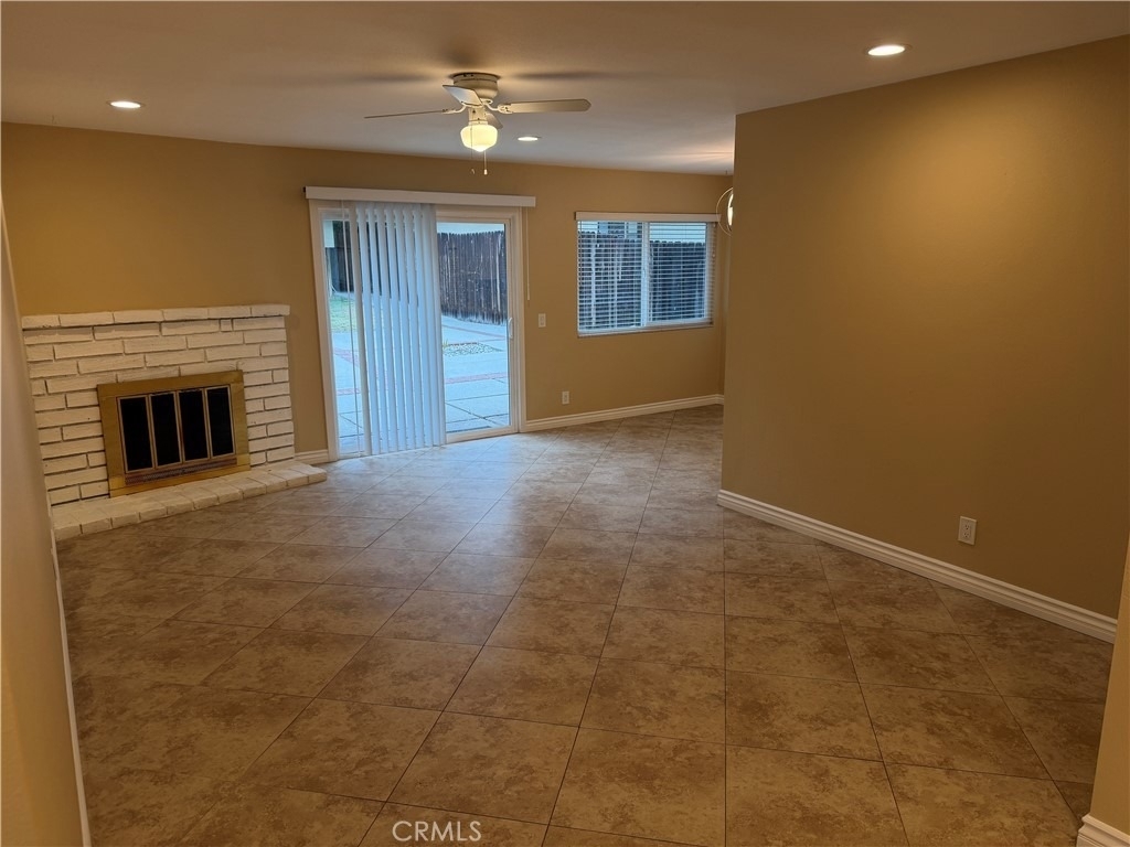 511 Mariposa Avenue - Photo 4