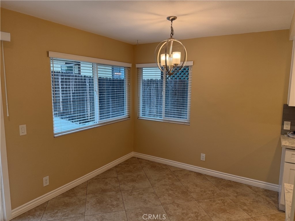 511 Mariposa Avenue - Photo 6