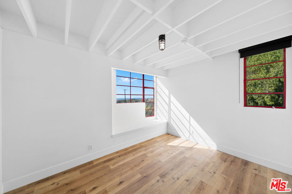 29235 Heathercliff Road - Photo 7