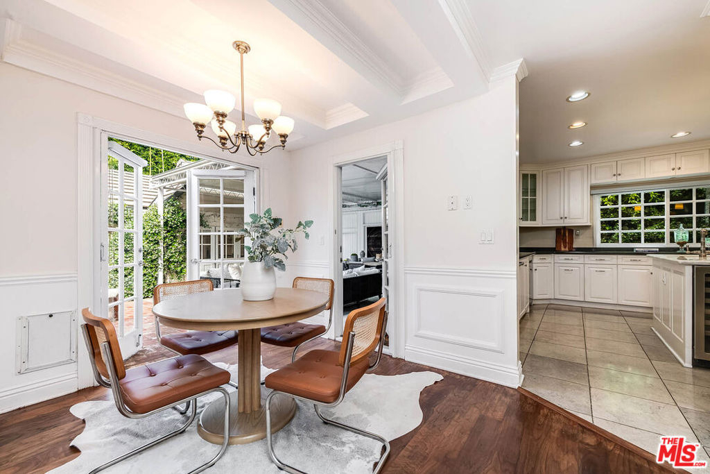 547 Loring Avenue - Photo 7