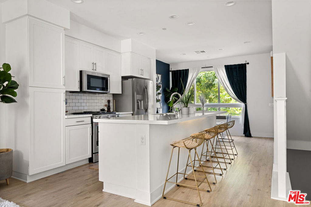 118 S Avenue 50 - Photo 1