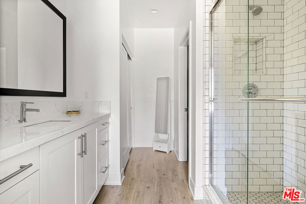 118 S Avenue 50 - Photo 6