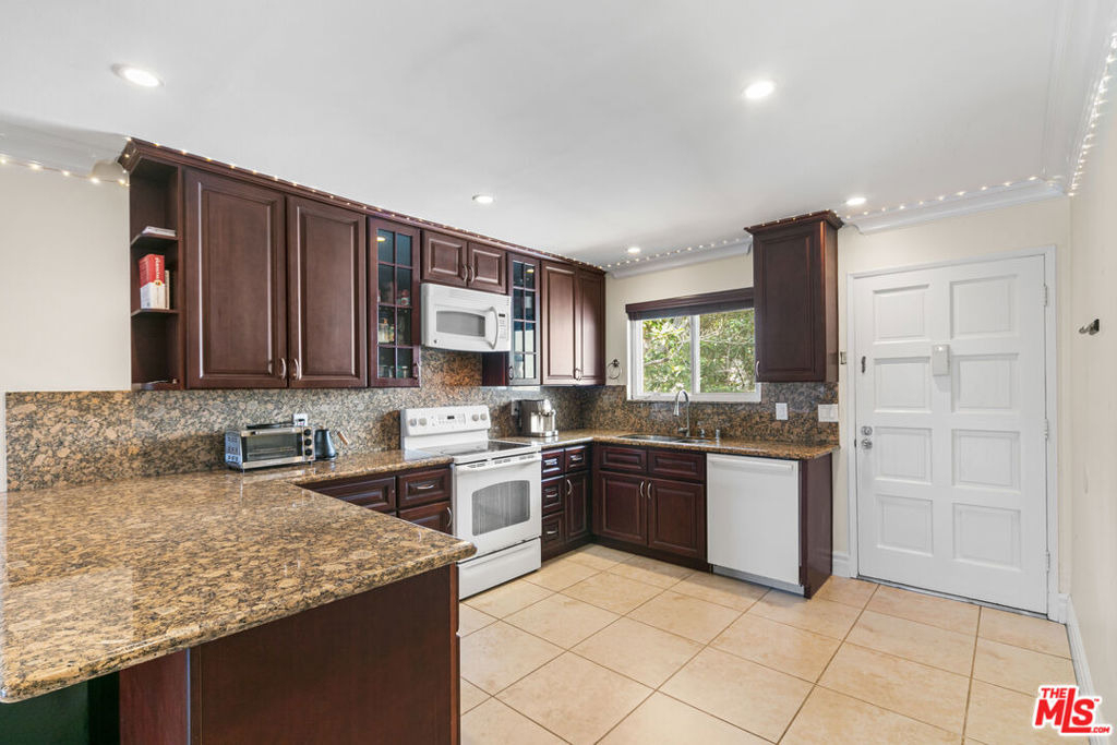 6481 Kanan Dume Road - Photo 4