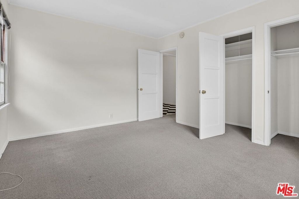 314 N St Andrews Place - Photo 5