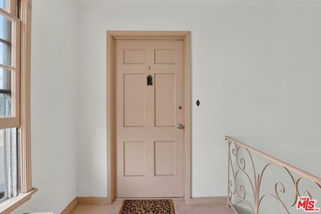 314 N St Andrews Place - Photo 15