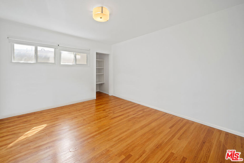 2124 Hillsboro Avenue - Photo 13